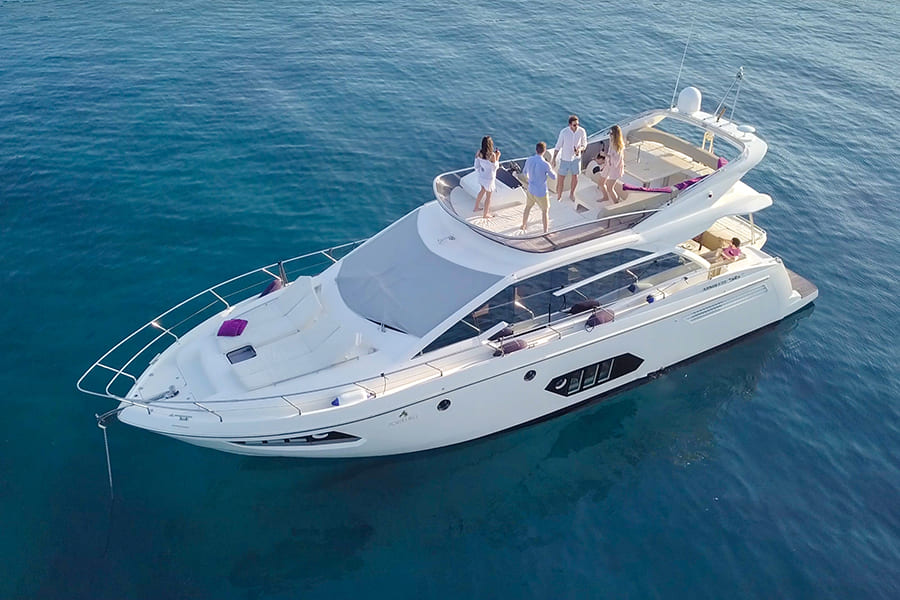 Exklusives Erlebnis: Luxusyacht mieten für unvergessliche Seereisen