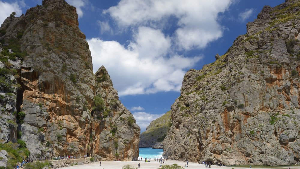 Erkunden Sie die Naturschönheit von Sa Calobra auf Mallorca