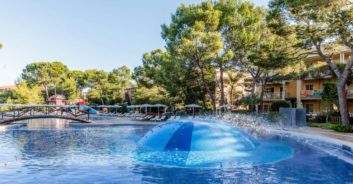 Erleben Sie Luxus und Entspannung im Zafiro Mallorca – Ihr exklusiver Rückzugsort auf der Sonneninsel.